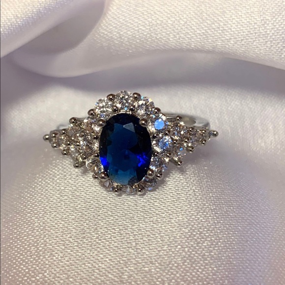 Real sterling silver 925 ring with sapphires blue - Picture 3 of 4